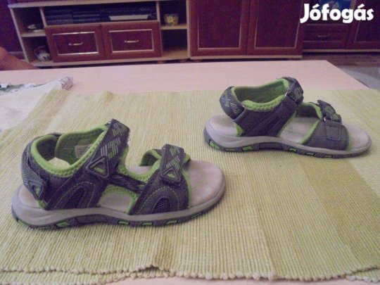 30-as 3 tépőzáras fiú szandál bőr talppal
