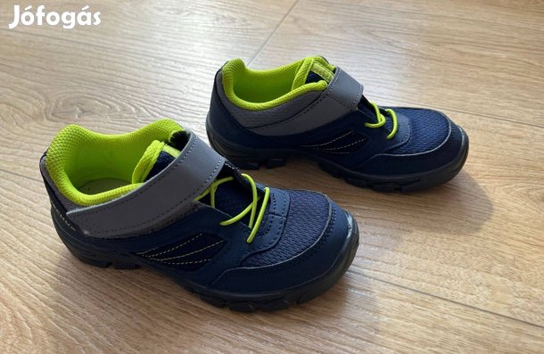 30-as Decathlon Quechua gyerek cipő