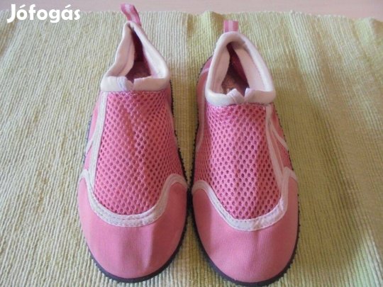 30-as Lupilu lány vízicipő úszó strand tengerjáró 30