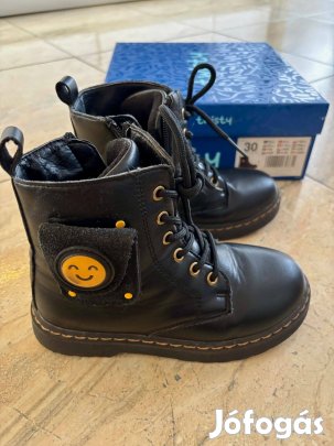 30-as vagány kislány bakancs
