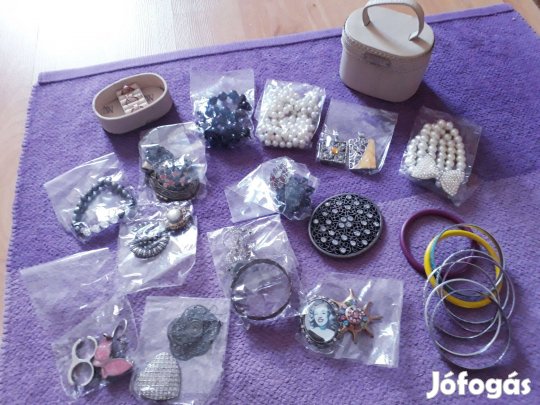 30 darabos ékszercsomag (egyben) - ajándékkal