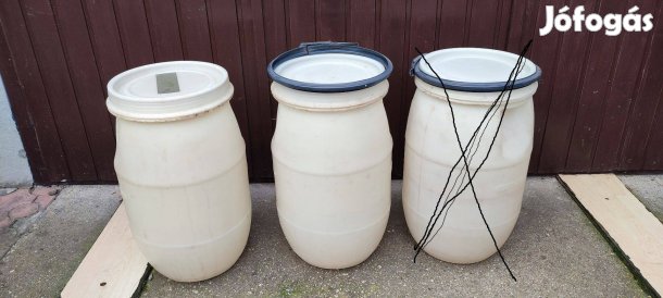 30 literes műanyag hordók
