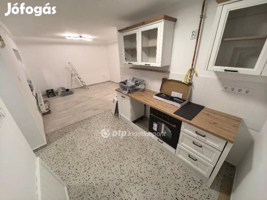 30 nm-es ház eladó Debrecen