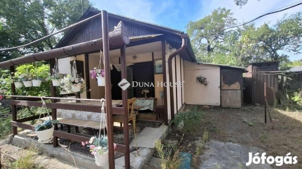 30 nm-es ház eladó Tápiószentmárton