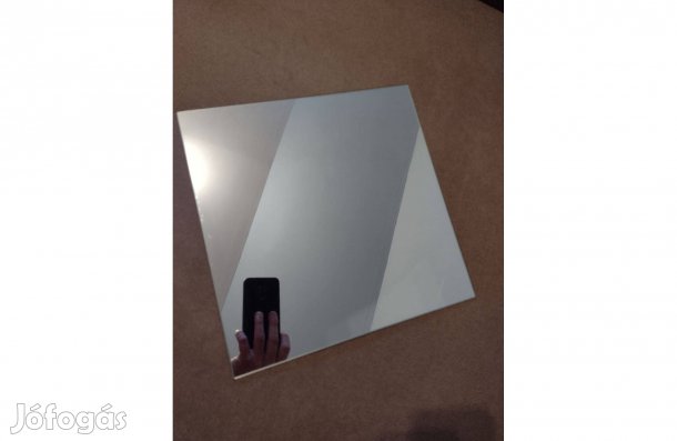 30 x 30 cm-es tükör