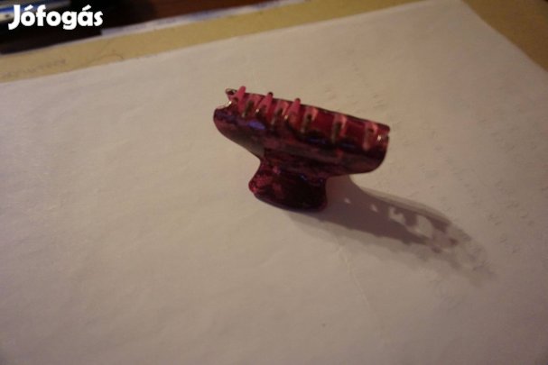 30x63 mm.-es erős rugós hajcsatt áttetsző műanyagból eladó