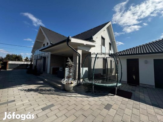 315 nm-es ház eladó Debrecen