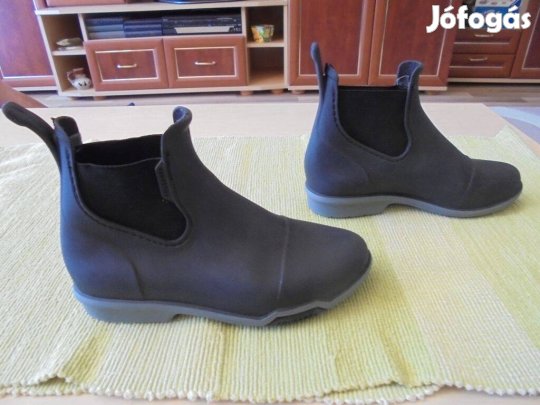 31-es Fouganza lány rövid szárú gumicsizma gumicipő lovaglócsizma