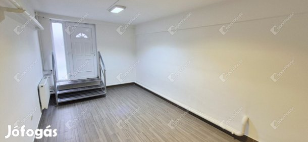 31 nm-es üzlethelyiség kiadó Miskolc