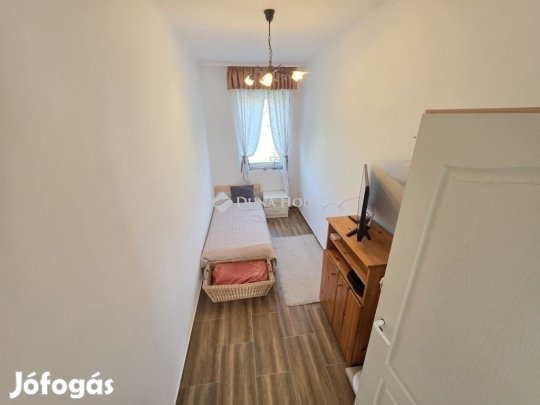 325 nm-es ház eladó Nagytarcsa