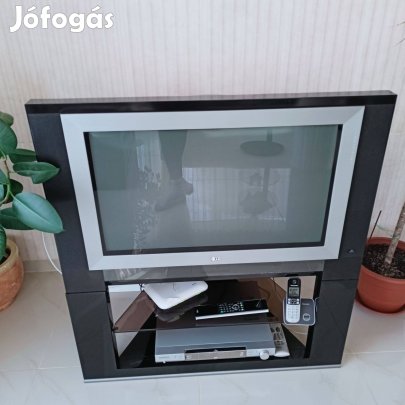 32" -os LG tv kép a képben funkció felhúzos távirányító