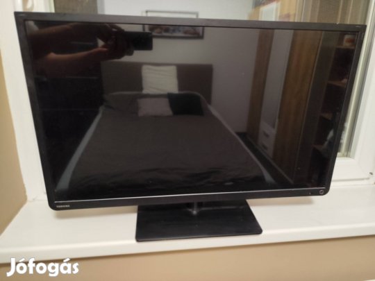 32"-os Toshiba LED TV 