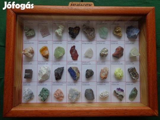32 darabos ásvány gyűjtemény