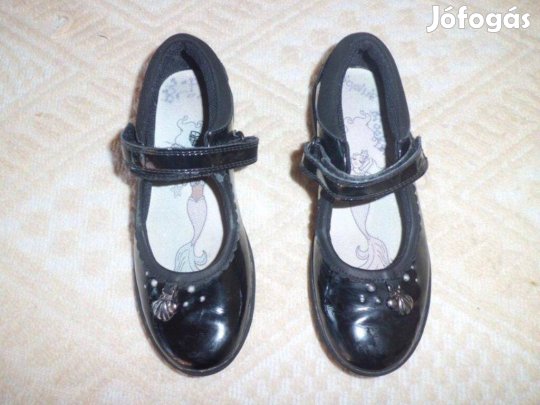 32-es Clarks sellő talpú bőr fekete balerina cipő