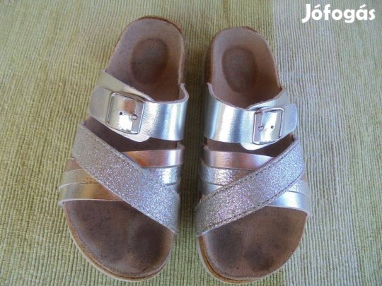 32-es Elefanten lány biopapucs 32