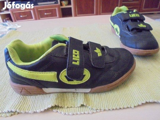 32-es Lico fekete tépőzáras sportcipő-edzőcipő tornacipő