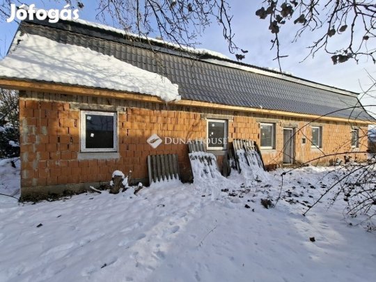 338 nm-es ház eladó Tóalmás
