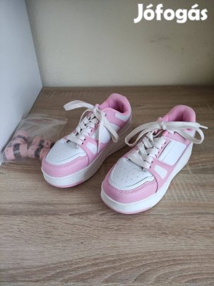 33,5-es új lányka sportcipő görgőt feltéve gurul