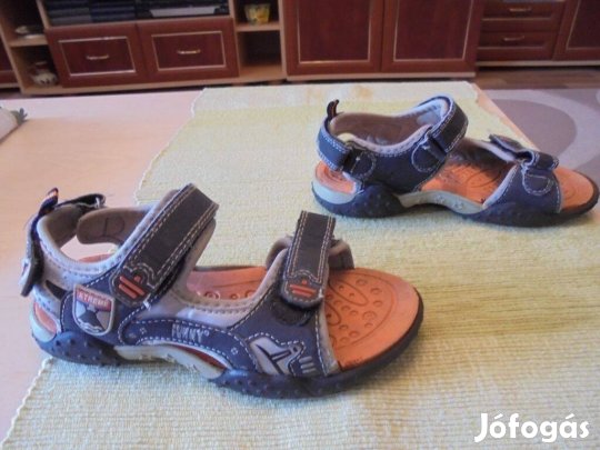 33-as Funny 3 tépőzáras fiú szandál