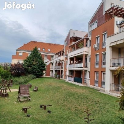 33 nm-es lakás eladó Pécs