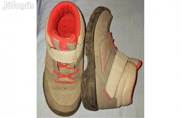 33as magasszárú Quechua cipő