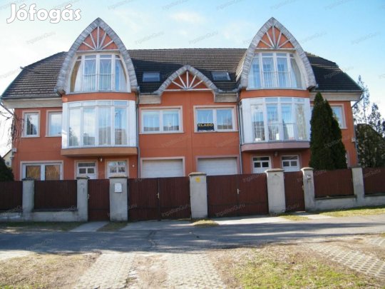346 nm-es ház eladó Kecskemét