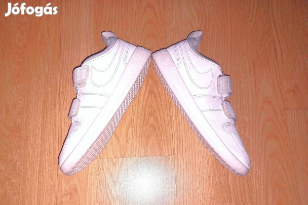 34 bth:21,5 cm 1kéz újszerű Nike fehér cipő