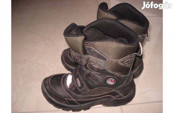 34-es fekete fiú csizma