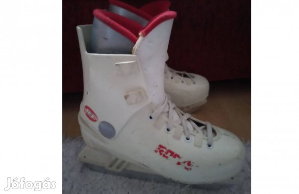 34-es korcsolya eladó