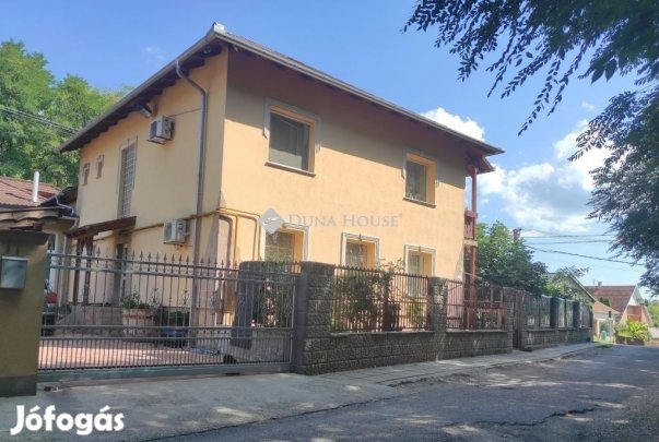 350 nm-es ház eladó Úri
