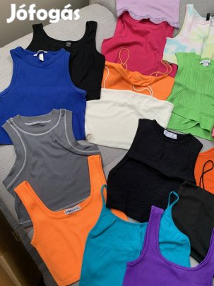 35 db XS és S méretű felső