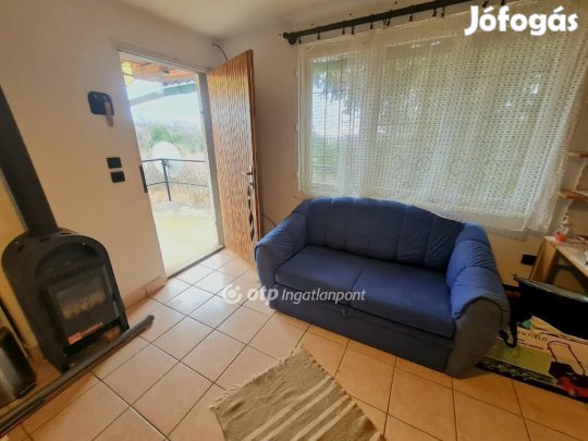 35 nm-es ház eladó Eger