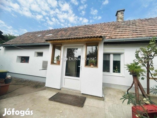 35 nm-es ház eladó Üllő