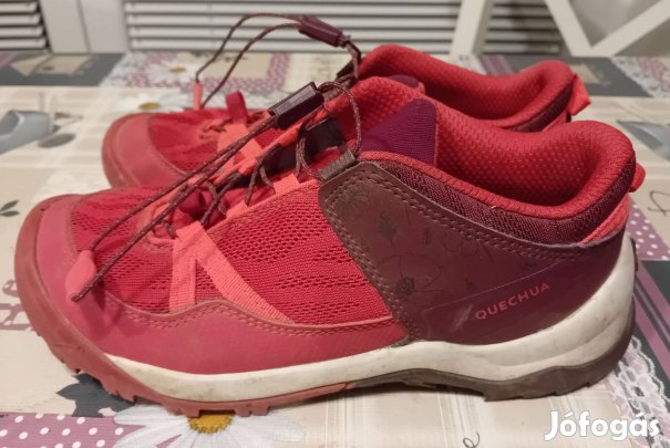 35-ös Quechua (Decathlon) sportcipő tornacipő túracipő félár alatt