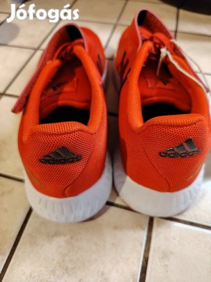 35-ös  a.d.i.d.a.s  cipő 