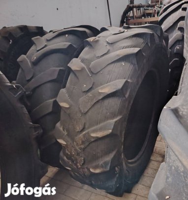 360/70 R24 gumi kopott, de szerkezetileg jó állapotú