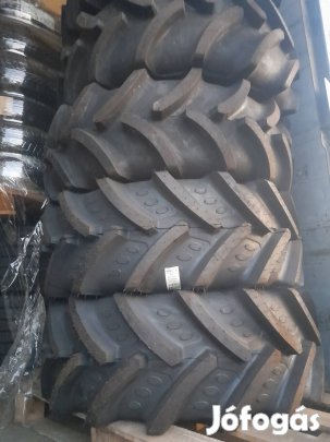 360/70r20 Bkt rt765 új gumik