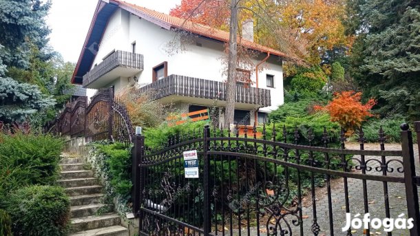 369 nm-es ház eladó Zalaegerszeg