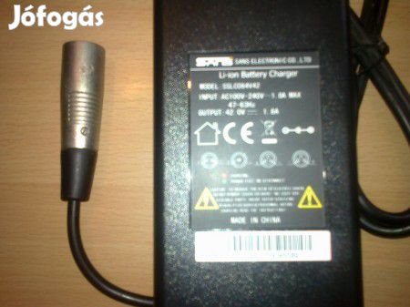 36V-os töltő Li-Ion akkuhoz