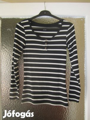 36-es gombos csíkos felső