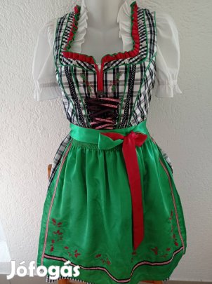 36-os dirndl ruha köténnyel