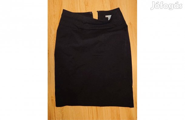 36-os fekete H&M szoknya - mérve