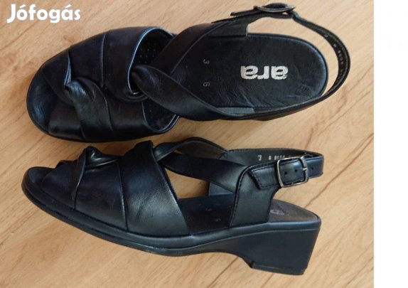 36-os méretben ara szandál