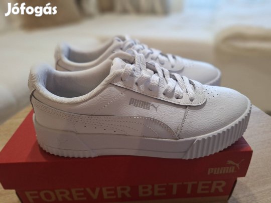 36-os méretű női Puma cipő