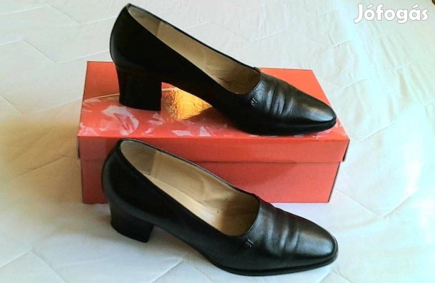 36-os olasz valódi bőr női cipő 36