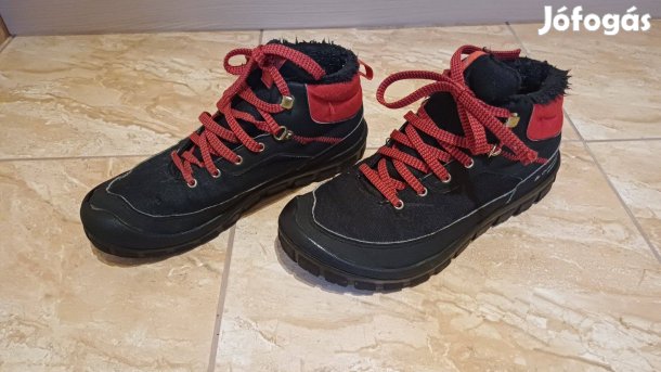 36-os szuper állapotú Quechua fekete téli túrabakancs, jó áron