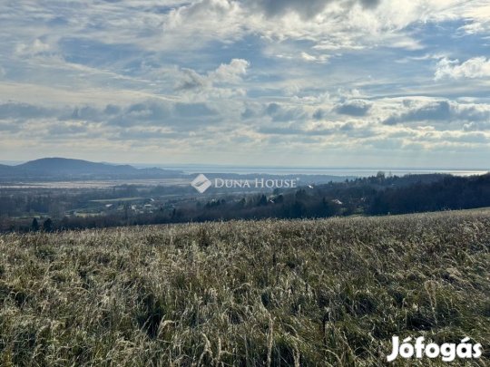 37840 nm-es telek eladó Lesencefalu