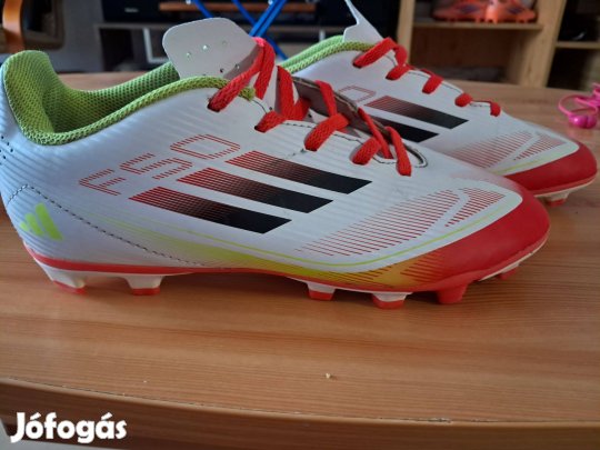 37 1/3 stoplis cipő