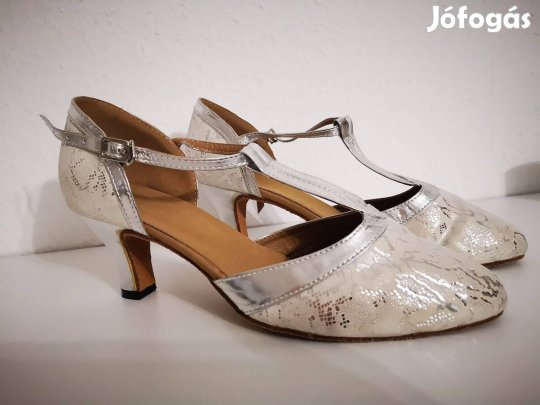 37-38-as ezüst női Tánc cipő