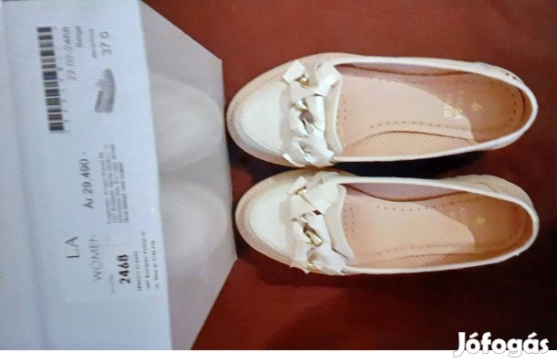 37 - es méret. Női cipő húsvétra !